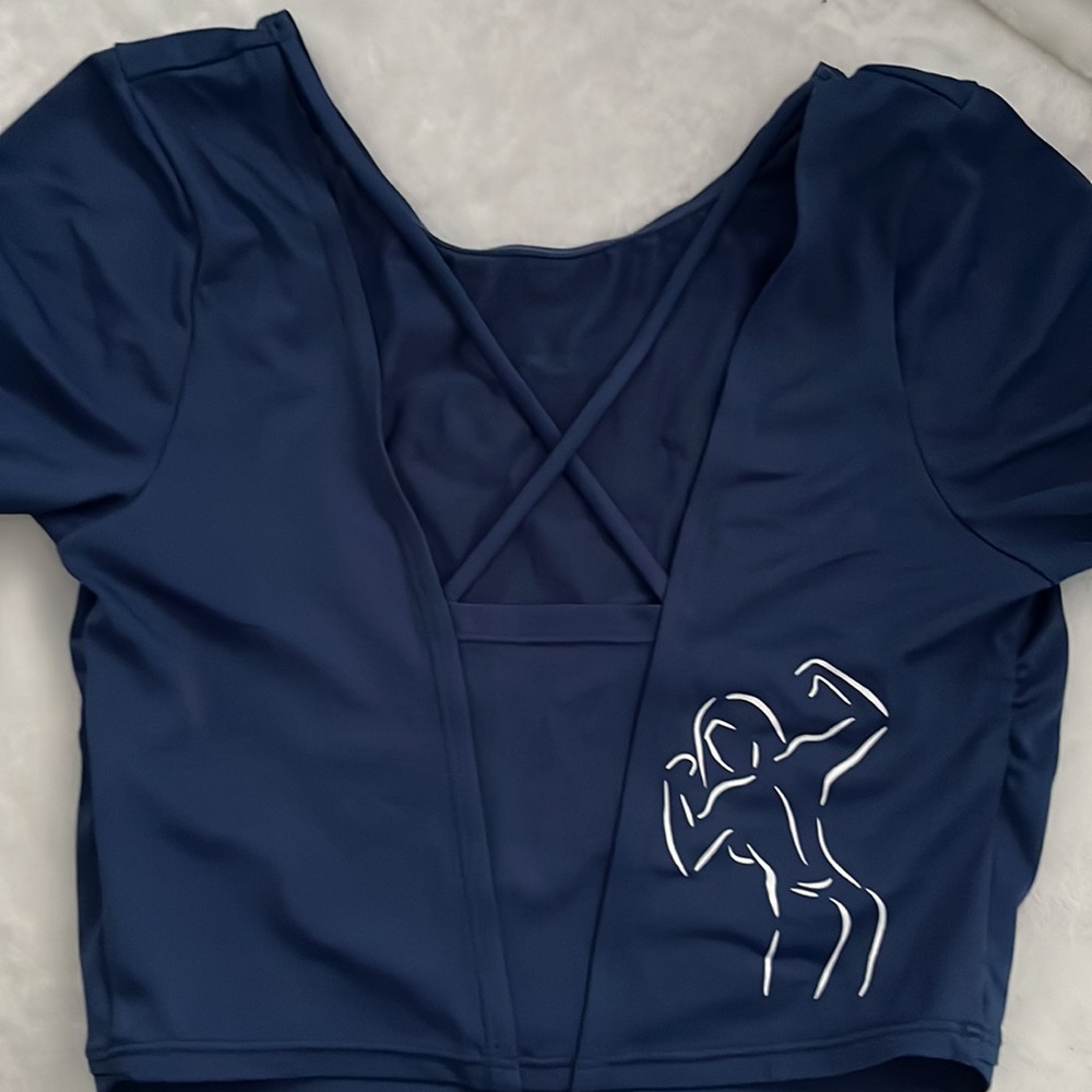 Dark blue workout shirt - Picture 2 of 4